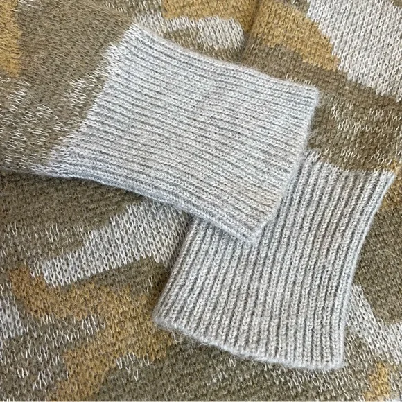 Banana Republic Wool Mohair Cotton Blend Camouflage Crewneck Sweater - Picture 10 of 16